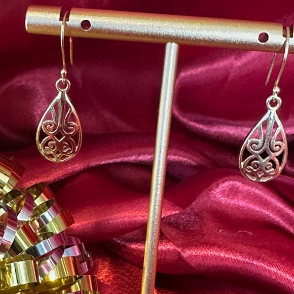 925 Sterling Silver Teardrop Filigree Dangle Earrings - Picture 8 of 11